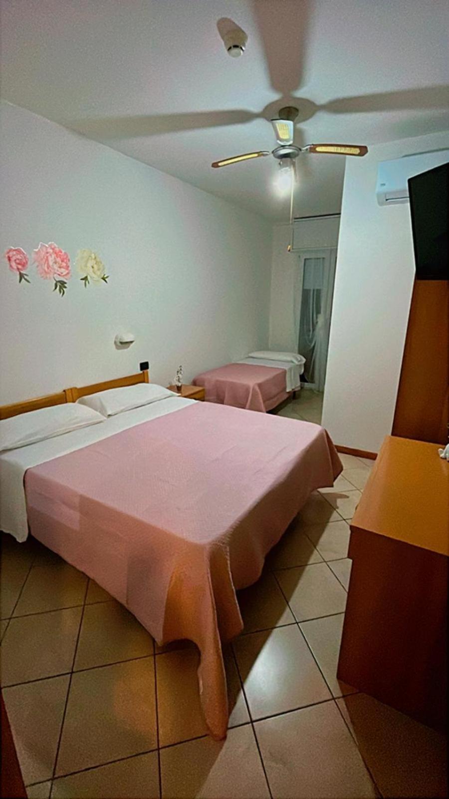 Hotel Dream Rimini Kültér fotó